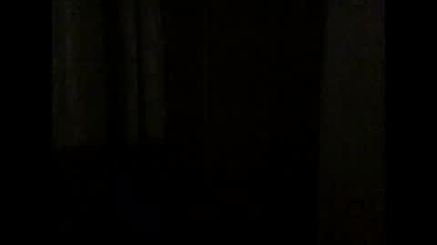 Snapshot of honey_yuzu chatting on 10.27.25 honey_yuzu online show from 10.27.25