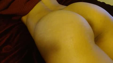 Snapshot of honeygoldenbaddie24 chatting on 11.08.25 honeygoldenbaddie24 online show from 11.08.25