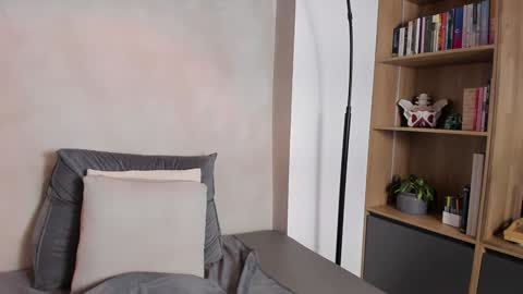 Snapshot of honeyhot69__ chatting on 01.04.25 Sofia independent model online show from 01.04.25