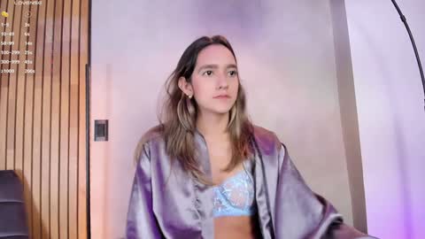 Snapshot of honeyhot69__ chatting on 01.11.25 Sofia independent model online show from 01.11.25