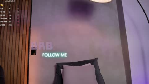 Snapshot of honeyhot69__ chatting on 01.11.25 Sofia independent model online show from 01.11.25