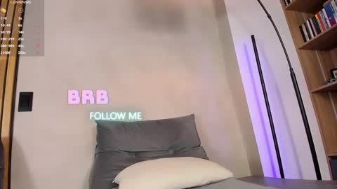 Snapshot of honeyhot69__ chatting on 02.21.25 Sofia independent model online show from 02.21.25