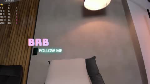 Snapshot of honeyhot69__ chatting on 02.28.25 Sofia independent model online show from 02.28.25