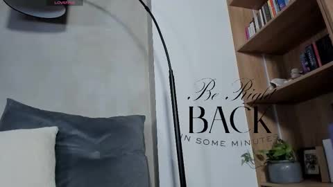 Snapshot of honeyhot69__ chatting on 09.18.25 Sofia independent model online show from 09.18.25