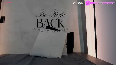 Sofia independent model online show from 11.12.25