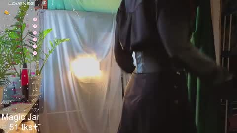 Molly  online show from 09.30.25