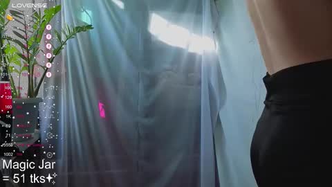 Molly  online show from 10.06.25