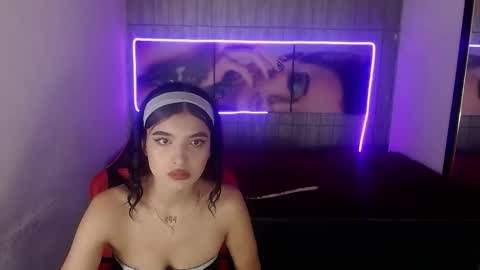 HONEY LUXE online show from 02.01.26