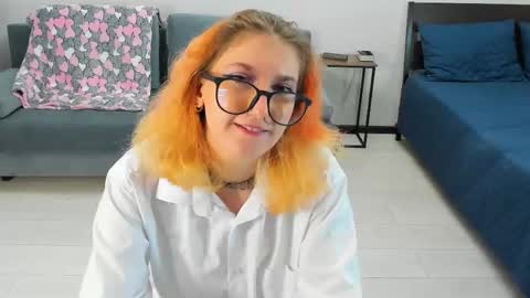 Snapshot of honeymissy chatting on 10.21.25 Missy online show from 10.21.25