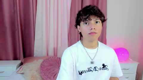 honeymoon_sariel online show from 12.18.25