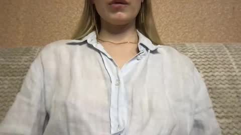 honeynymph online show from 03.12.25