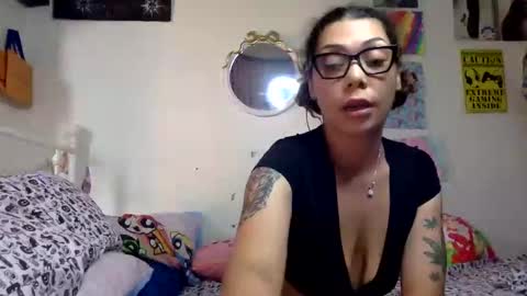 Snapshot of honeyruby chatting on 09.09.25 Ruby Sparks online show from 09.09.25
