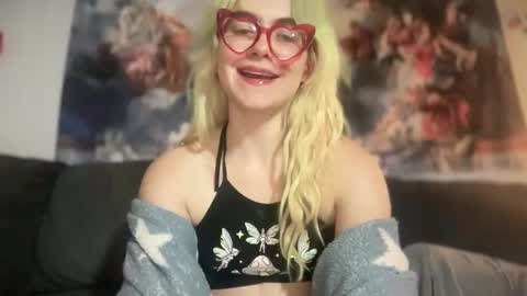 Emi Rose online show from 10.21.25