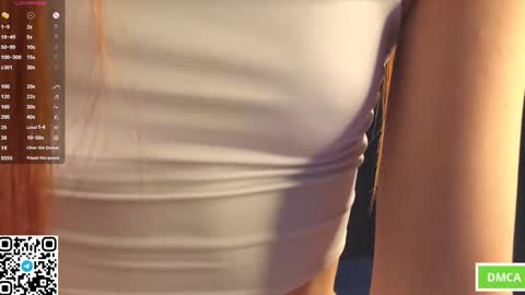 Snapshot of honneybunneey chatting on 09.23.25 honneybunneey online show from 09.23.25