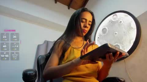 honnyy_23 online show from 09.17.25