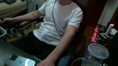 hoodiex22 online show from 12.15.24