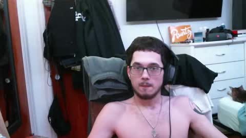 hoodiex22 online show from 02.11.25