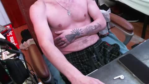 hoodiex22 online show from 02.22.25