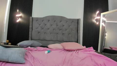 hoot_booys_ online show from 10.27.25