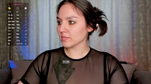 Snapshot of hoot_owl_cb chatting on 12.06.24 Karina online show from 12.06.24