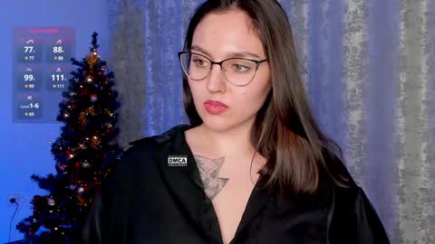 Snapshot of hoot_owl_cb chatting on 12.29.24 Karina online show from 12.29.24