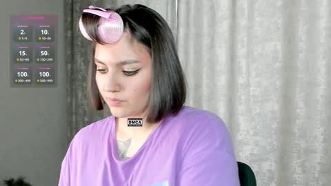 Snapshot of hoot_owl_cb chatting on 02.05.25 Karina online show from 02.05.25