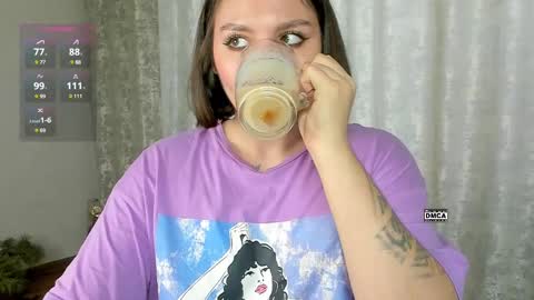 Snapshot of hoot_owl_cb chatting on 02.11.25 Karina online show from 02.11.25