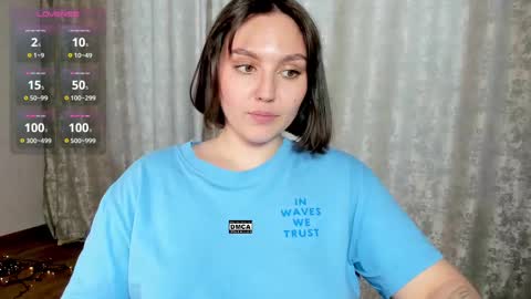 Snapshot of hoot_owl_cb chatting on 03.04.25 Karina online show from 03.04.25