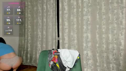 Snapshot of hoot_owl_cb chatting on 03.08.25 Karina online show from 03.08.25