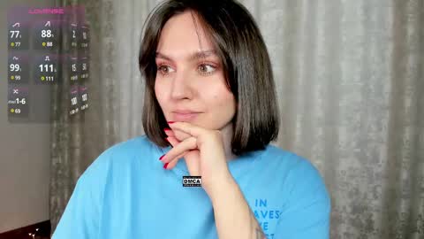 Snapshot of hoot_owl_cb chatting on 03.11.25 Karina online show from 03.11.25