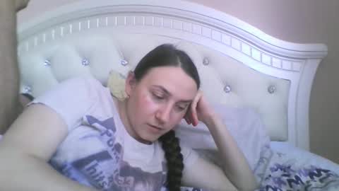 Snapshot of hootloove69 chatting on 05.26.26 hootloove69 online show from 05.26.26