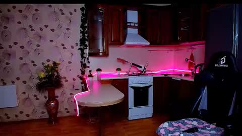 Snapshot of hope_happyyy chatting on 10.18.25 hope happyyy online show from 10.18.25