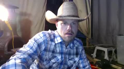 Snapshot of hopper_in_joyce chatting on 02.15.26 hopper_in_joyce online show from 02.15.26