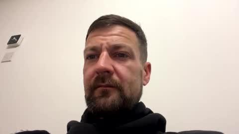 Snapshot of horndog1990123 chatting on 10.18.25 horndog1990123 online show from 10.18.25