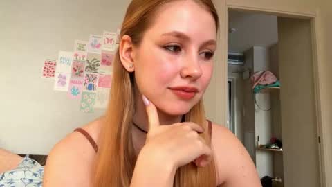 Snapshot of horney_audrey chatting on 02.19.26 Audrey online show from 02.19.26