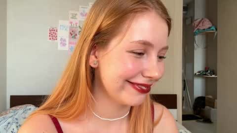 Snapshot of horney_audrey chatting on 02.21.26 Audrey online show from 02.21.26