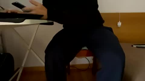 horny_alpha_male_toy online show from 11.04.25