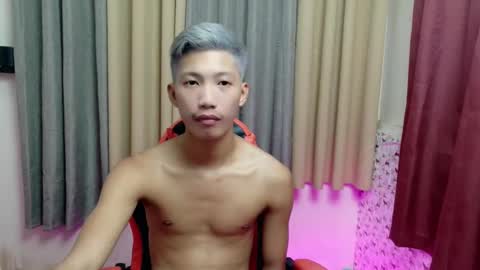 Snapshot of horny_asianmoreno chatting on 12.01.25 ROGER online show from 12.01.25