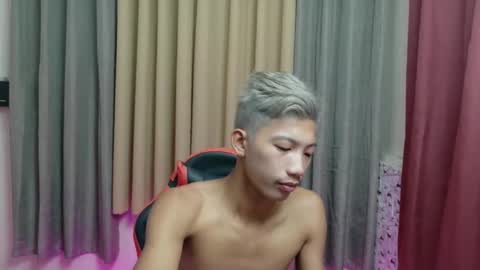 Snapshot of horny_asianmoreno chatting on 12.05.25 ROGER online show from 12.05.25