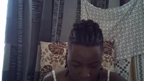 Snapshot of horny_baddie18 chatting on 02.20.26 Leila online show from 02.20.26