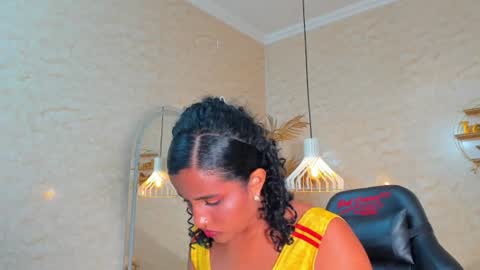 Snapshot of horny_curlss chatting on 06.28.26 Horny Curls online show from 06.28.26