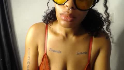 horny_ebonygirl_ online show from 01.10.26