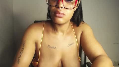 horny_ebonygirl_ online show from 04.06.26
