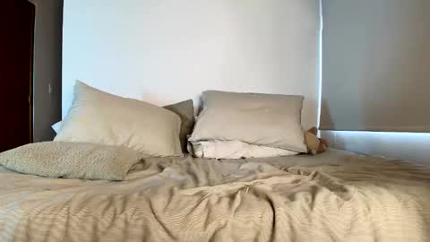 Snapshot of horny_guys_69 chatting on 10.18.25 horny_guys_69 online show from 10.18.25