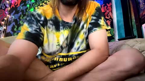 Snapshot of horny_hippie420 chatting on 12.08.24 Horny Rockstar420 online show from 12.08.24