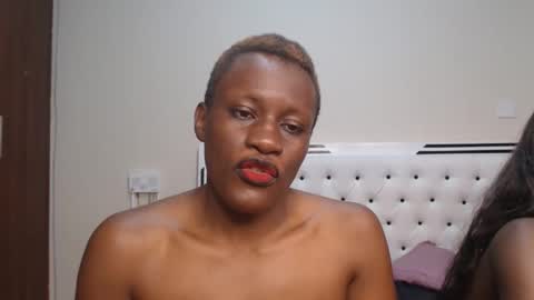 Snapshot of horny_laurel chatting on 09.18.25 Laurel online show from 09.18.25