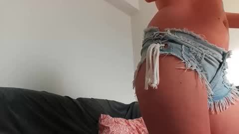 horny_mommmy online show from 12.18.25