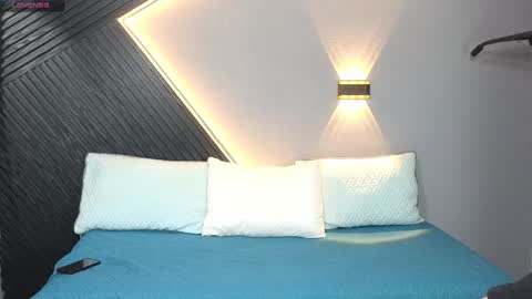 horny_nick18 online show from 02.19.26