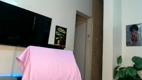 Snapshot of horny_princcess chatting on 01.18.25 horny_princcess online show from 01.18.25