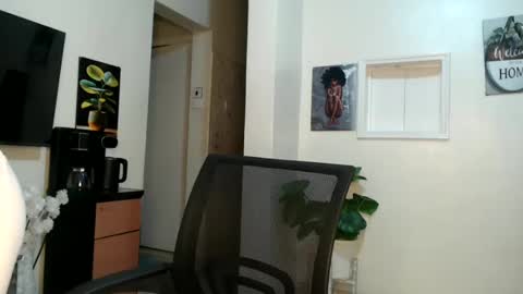 Snapshot of horny_princcess chatting on 03.06.25 horny_princcess online show from 03.06.25